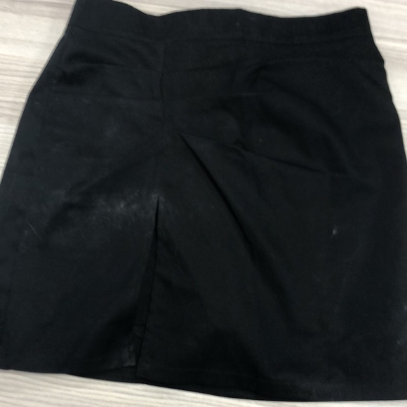 Women’s Little Black Skirt - Picture 2 of 4